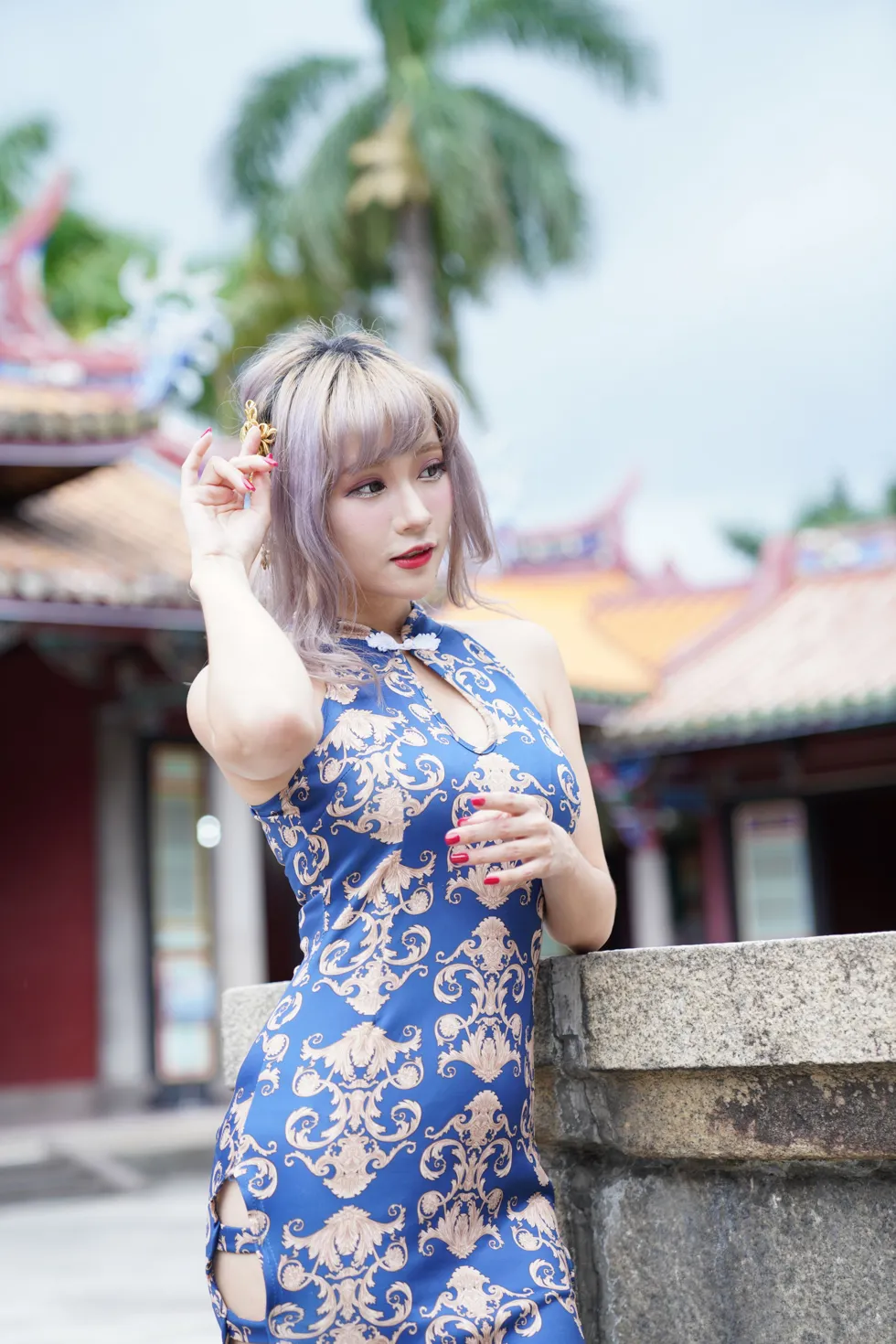 [Mzsock] NO.149 Xue Kaiyun blue flower short cheongsam with high heels and beautiful legs street photography#[105P]-94