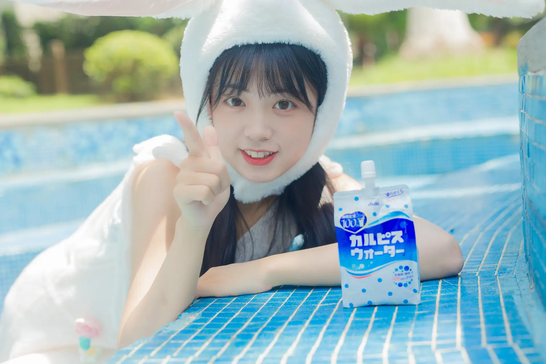 [YITUYU] 2022.07.09 Vol.1429 – Rabbit in the Summer Pool Cute bubbles#[36P]-8