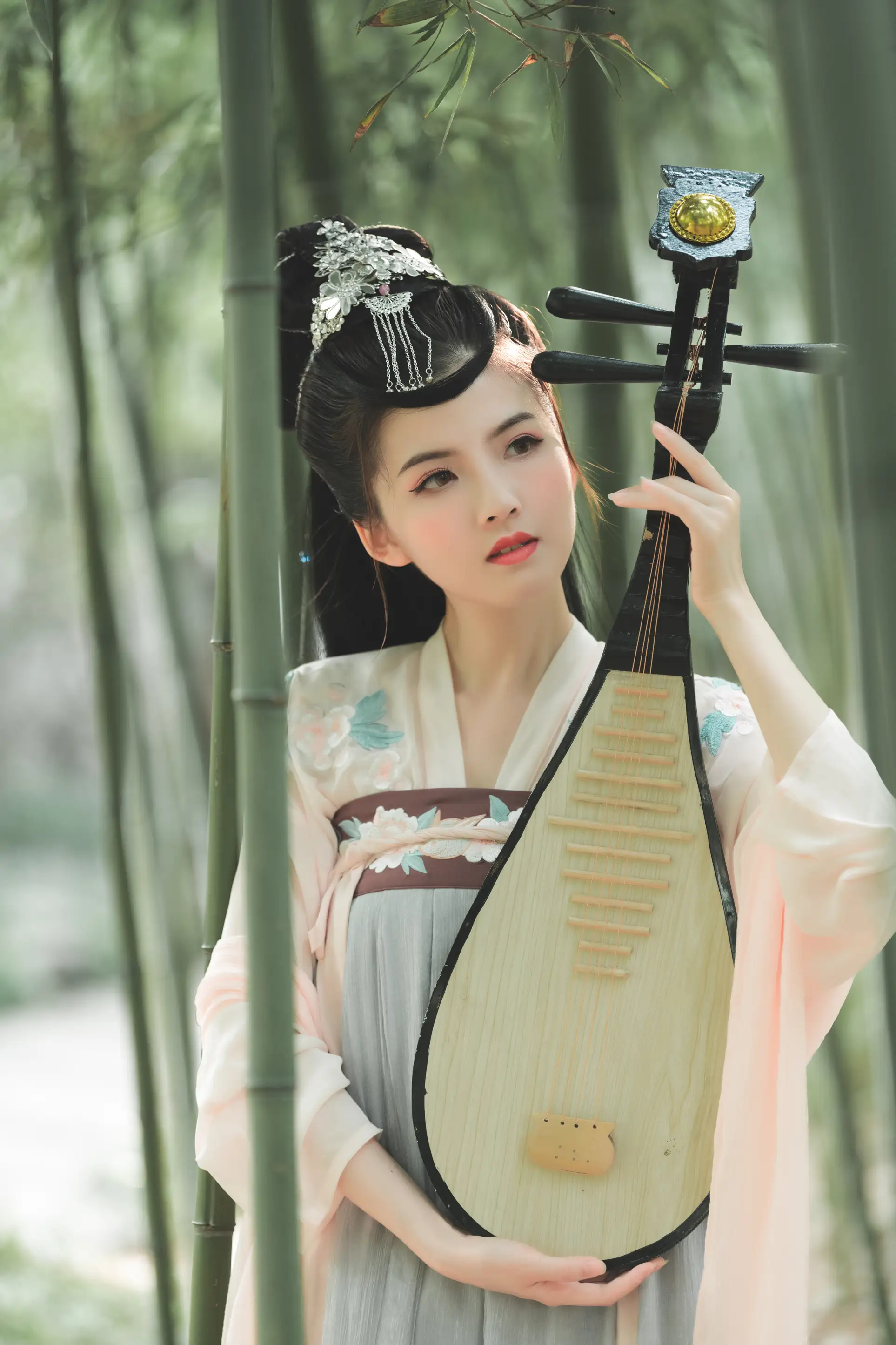 [YITUYU] 2022.06.10 Vol.1142 – Yingge DtifaDing Xiaoni#[29P]-24