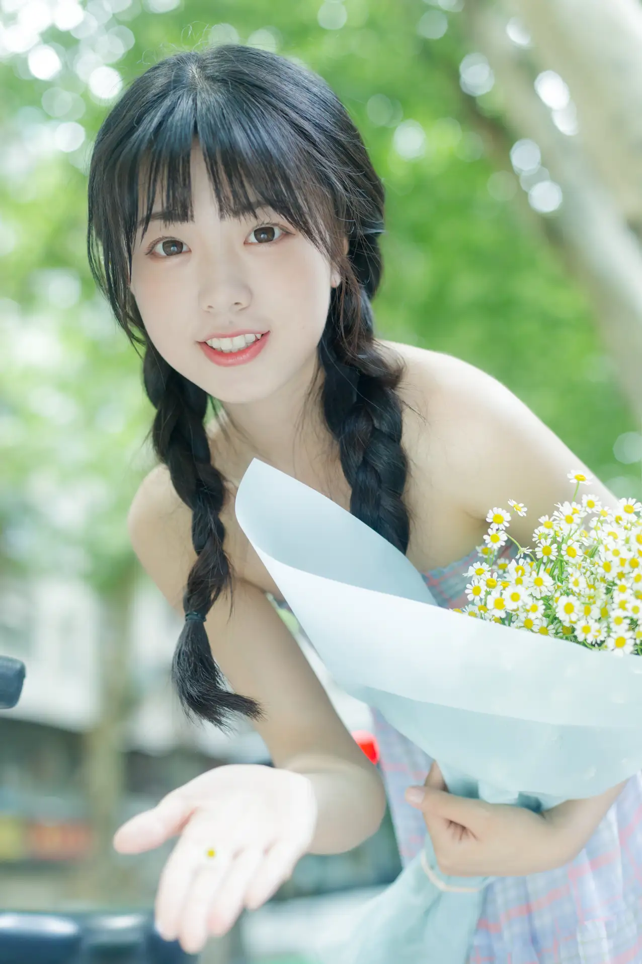 [YITUYU] 2022.08.12 Vol.1688 – Summer is the smell of chamomile Cute bubbles#[33P]-26